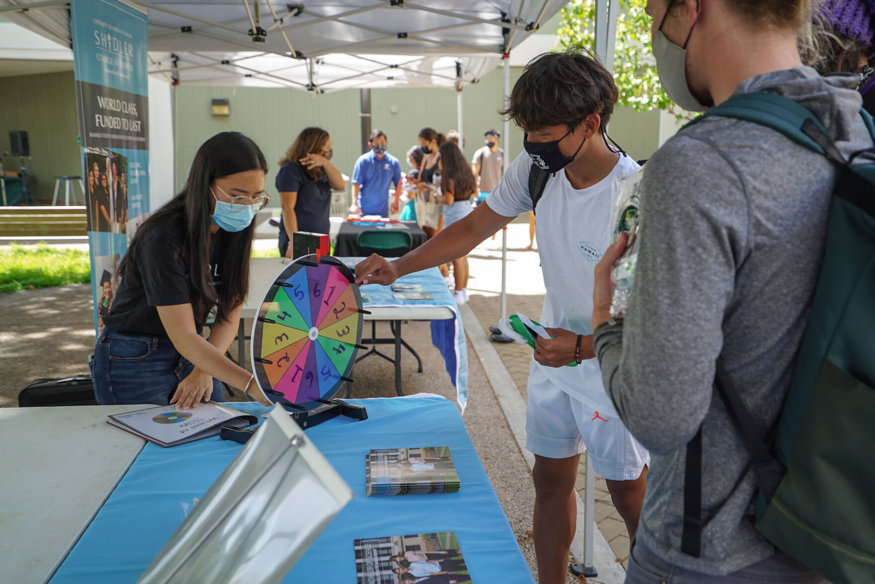 Welina Manoa / UH Campus